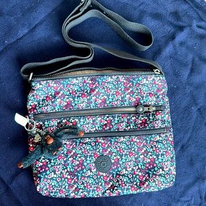 Kipling floral crossbody